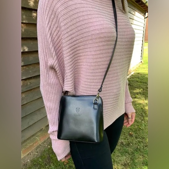 VERA PELLE Navy Blue Small Medium Leather CrossBody Bag Purse Silver Hardware - Picture 13 of 15